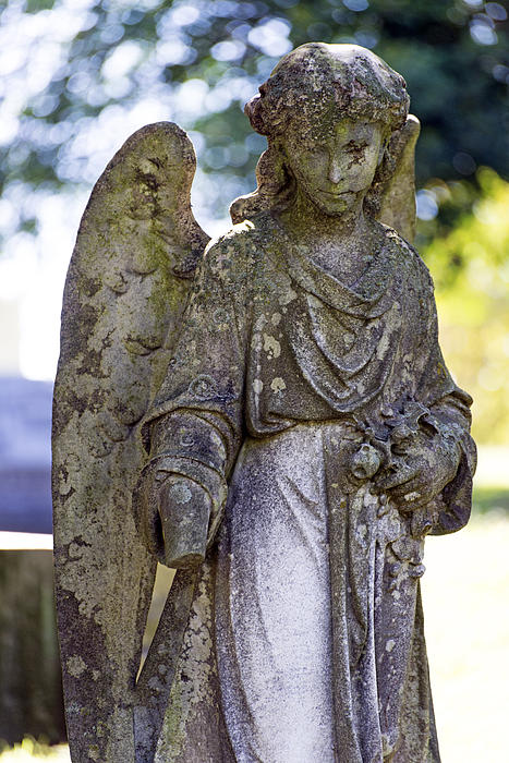 Angel with Broken Arm I Cave Hill Cemetery Louisville Kentucky U
