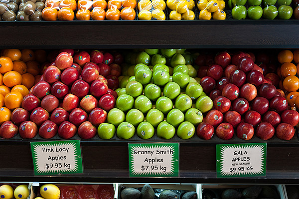  Gala Apples, Locally Grown, 2 Pounds : Grocery