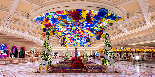 Bellagio Entrance Christmas Decorations Greeting Card For Sale By