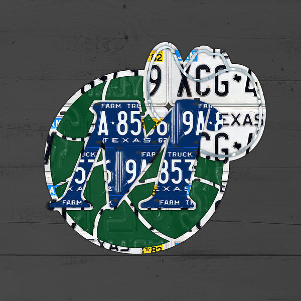 Dallas Mavericks Basketball Team Retro Logo Vintage Recycled Texas License  Plate Art Women's T-Shirt