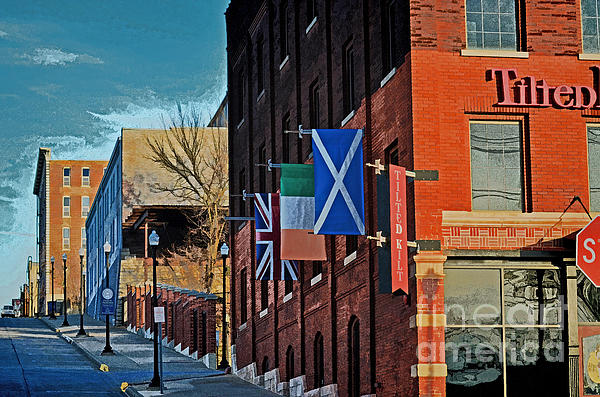 Luther Fine Art - Downtown Perspective 