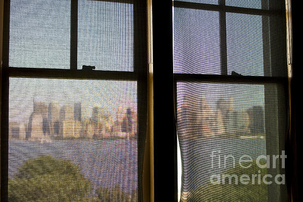 Patricia Hofmeester - Veiled view on Manhattan, New York City, USA