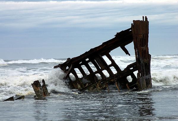 Chalet Roome-Rigdon - Wreck of the Peter Iredale