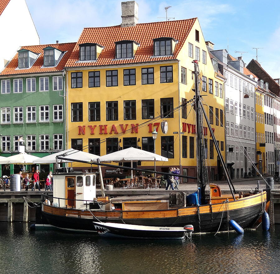  Boat In Nyhavn Photograph by Rick Rosenshein