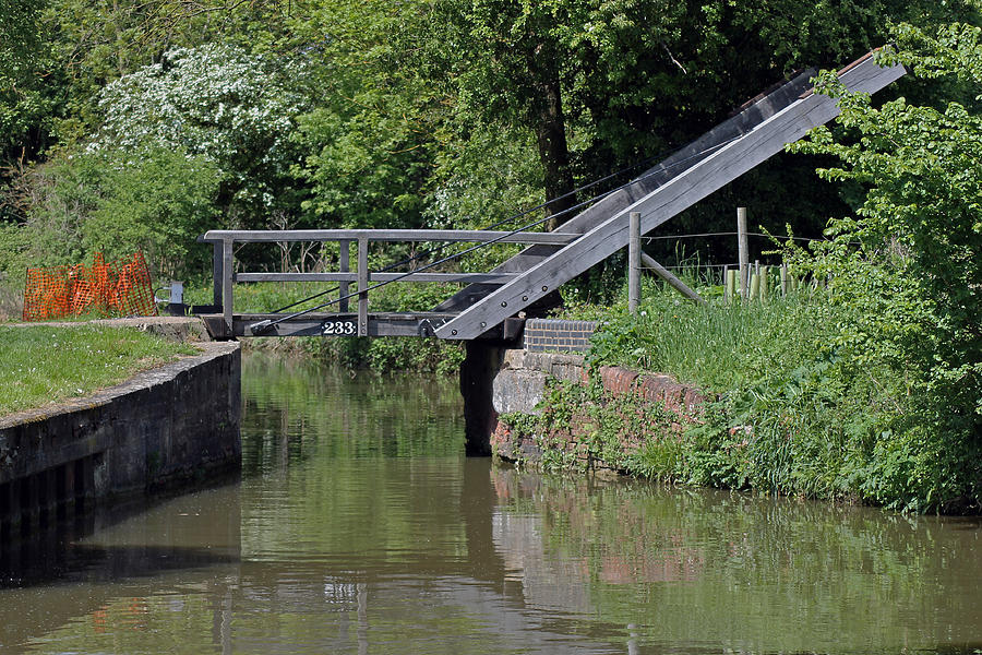  Bridge 233 Oxford Canal Photograph by Tony Murtagh