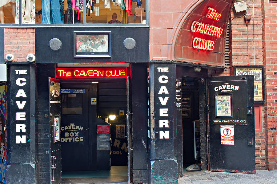 Entrance To The Cavern Club In Mathew St Liverpool Photograph By Ken 