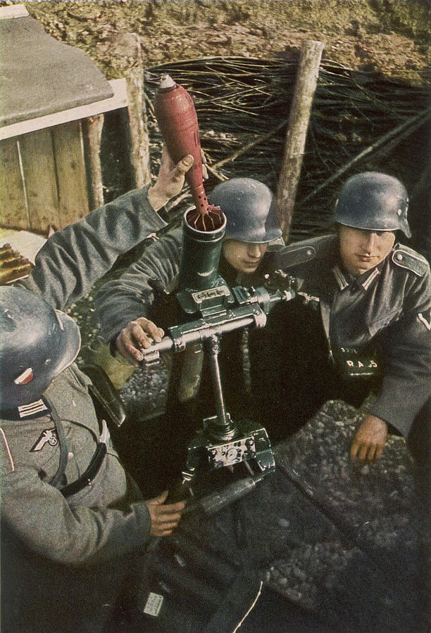 German Mortar Crew In Action Photograph by Mary Evans Picture Library ...