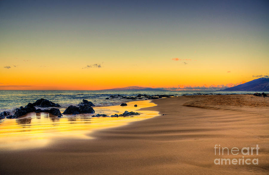  Keawakapu Beach Sunrise Photograph by Kelly Wade