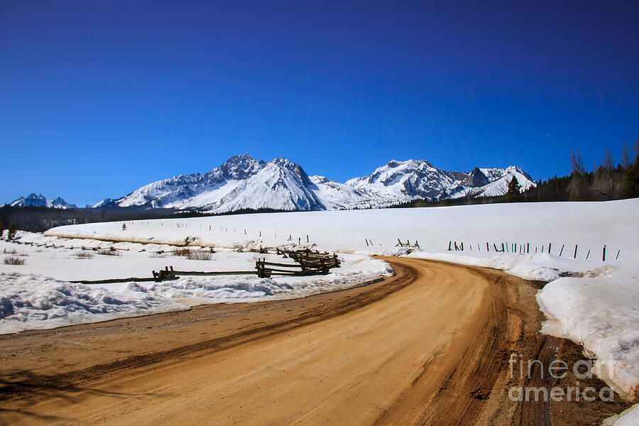  Open Road ToThe Sawtooth Mountains Photograph by Robert Bales