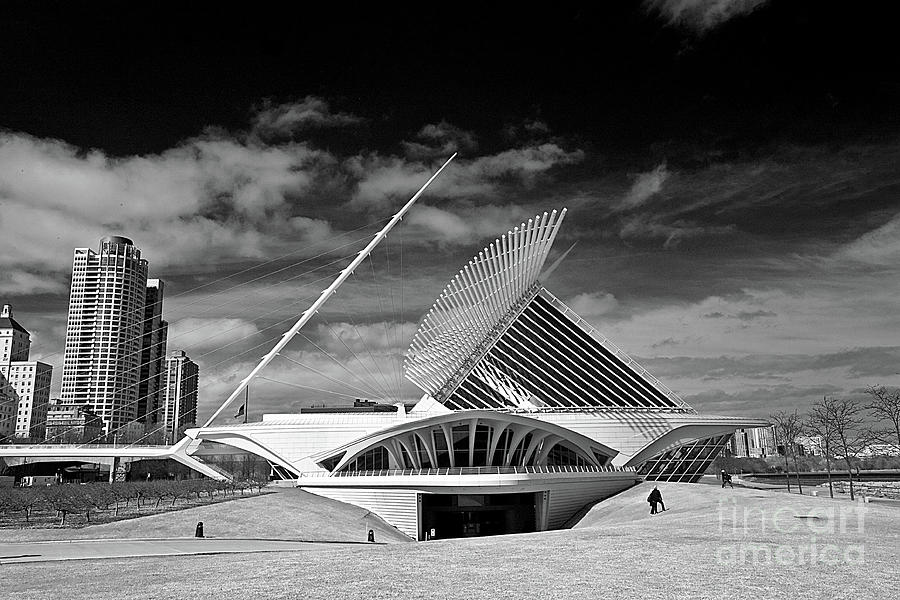 Milwaukee Photograph - 0352 Milwaukee Art Museum Infrared by Steve Sturgill