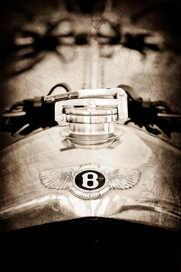 1925 Bentley 3-liter 100mph Supersports Brooklands Two-seater Radiator Cap Photograph by Jill Reger