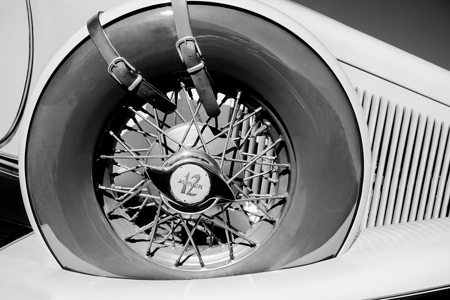 1933 Auburn 12-161A Custom Speedster Spare Tire Emblem Photograph by Jill Reger
