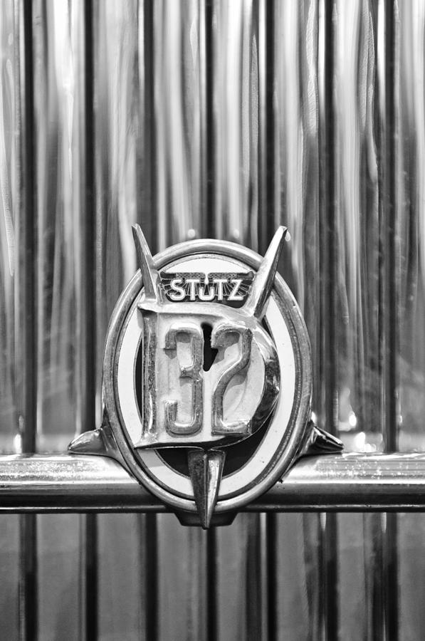 1933 Stutz DV-32 Five Passenger Sedan Emblem Photograph by Jill Reger