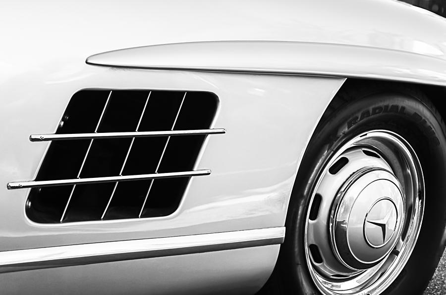 1957 Mercedes-Benz 300 SL Gullwing Wheel Emblem Photograph by Jill Reger