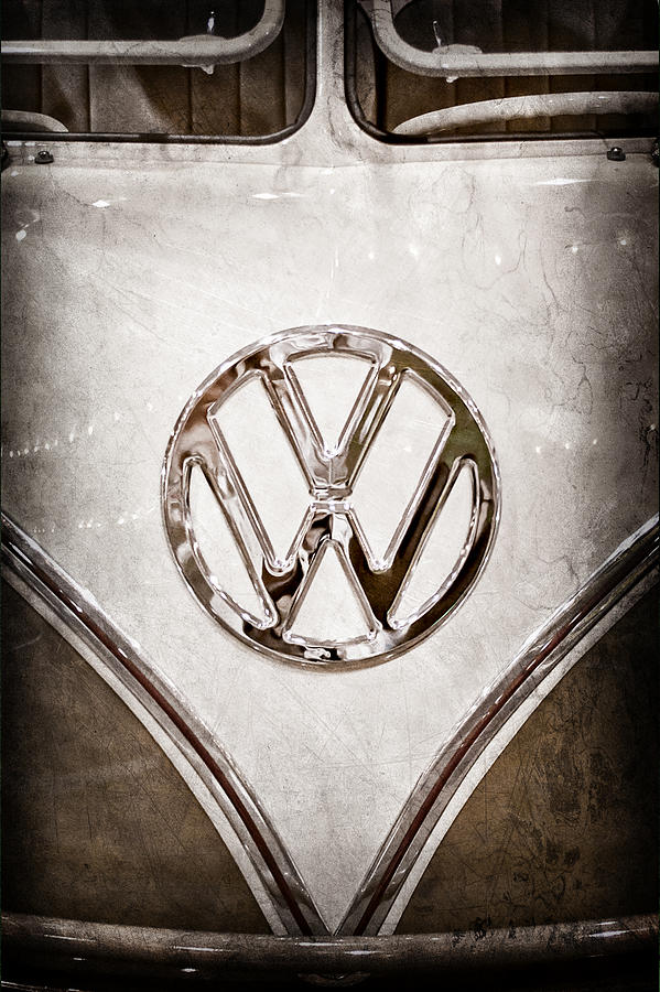 Car Photograph - 1965 Volkswagen Vw Samba Bus Emblem by Jill Reger
