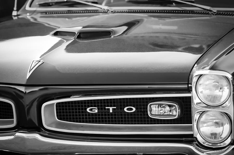 1966 Pontiac GTO Grille Emblem Photograph by Jill Reger