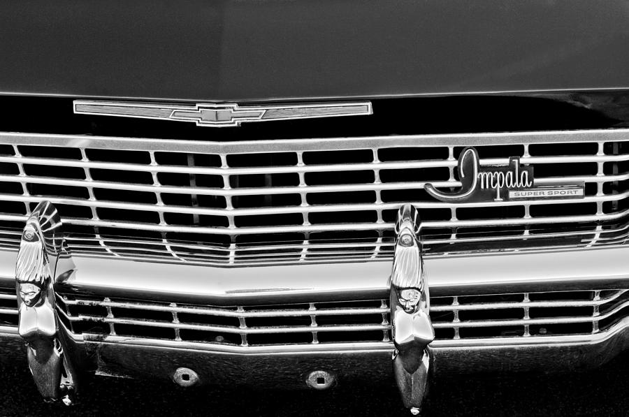 1968 Chevrolet Impala SS Grille Emblem Photograph by Jill Reger - Fine