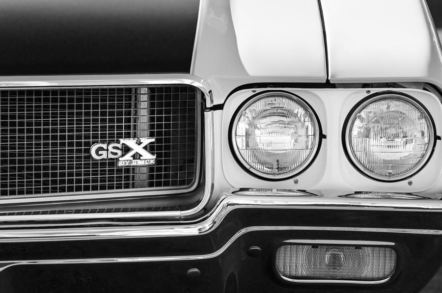 1970 Buick GSX Grille Emblem Photograph by Jill Reger