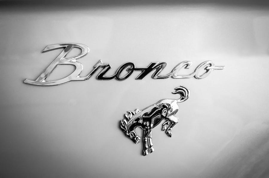 Car Photograph - 1973 Ford Bronco Ranger Emblem by Jill Reger