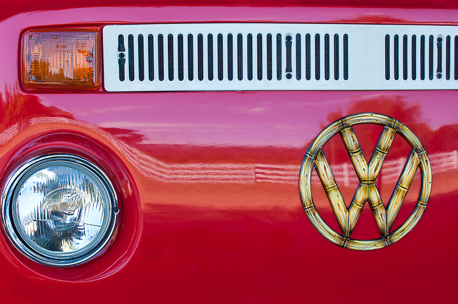 1978 Volkswagen VW Transporter Bus Grille Emblem Photograph by Jill Reger