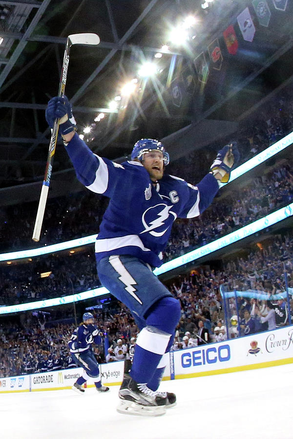 Steven Stamkos Photograph - 2015 Nhl Stanley Cup Final - Game One #1 by Bruce Bennett