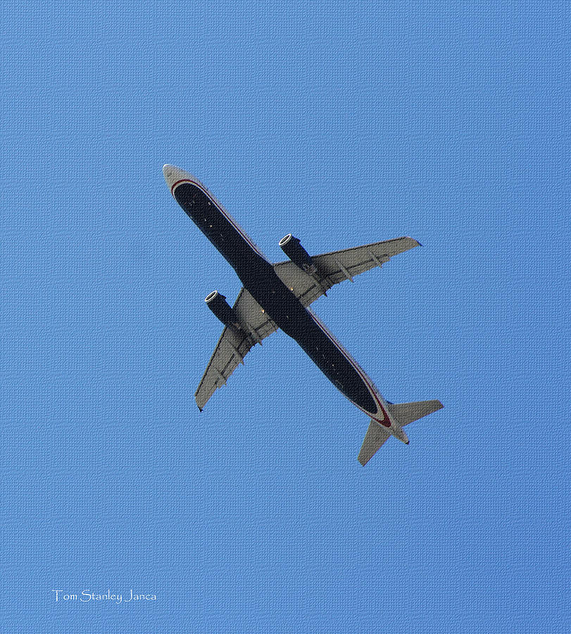 Airliner Landing At Sky Harbor Phoenix Arizona #2 Photograph by Tom Janca