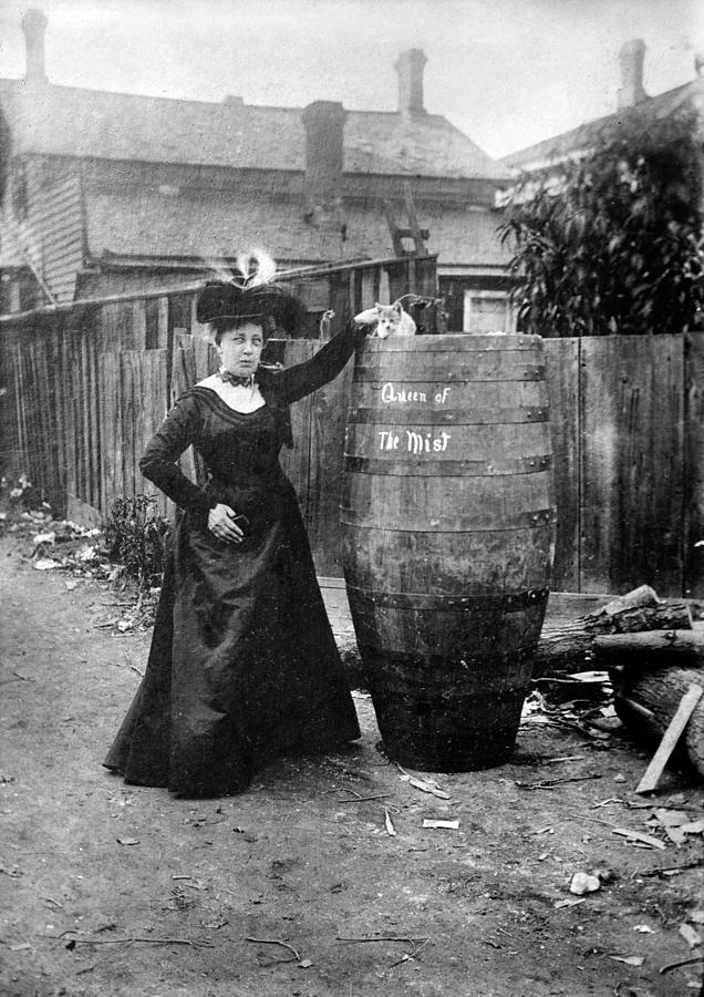 Annie Edson Taylor (1858-1921) #1 Photograph by Granger