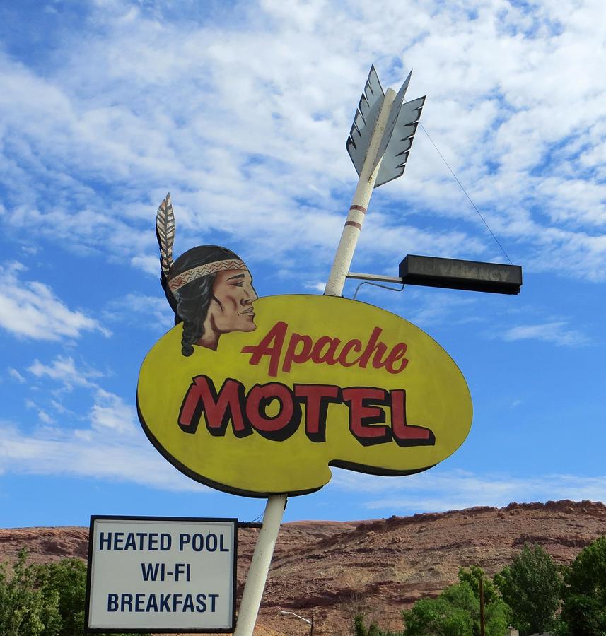 Apache Motel Photograph by Jim Romo | Fine Art America