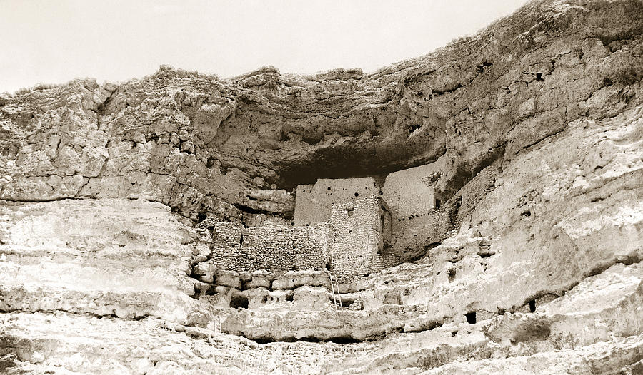 Castle Photograph - Arizona Montezuma Castle #1 by Granger