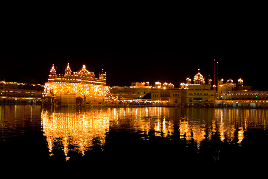 Golden Temple Photograph - At night #1 by Devinder Sangha