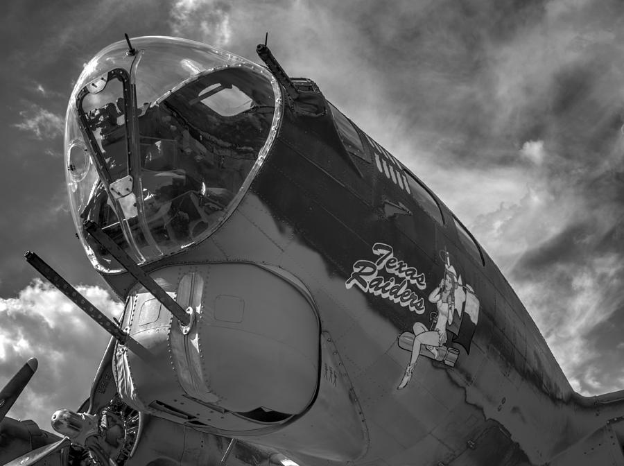 B17 Texas Raiders v8c bw Photograph by John Straton - Fine Art America