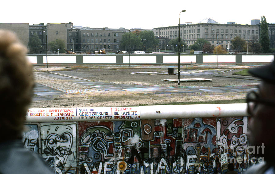 Berlin Wall 1986 #1 Photograph by Erik Falkensteen