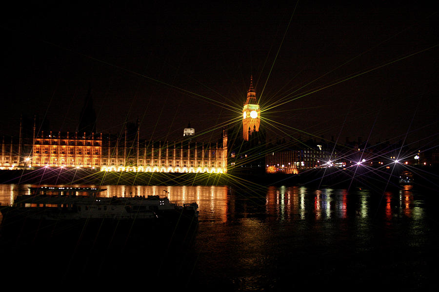 Big Ben and The House of Parliment On The Thames Photograph by Doc Braham