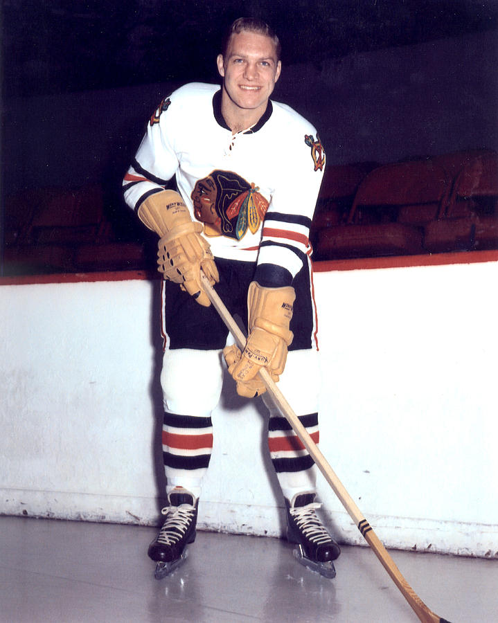 Bobby Hull Photograph - Bobby Hull #1 by Retro Images Archive