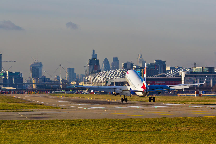 London Photograph - British Airways London #1 by David Pyatt