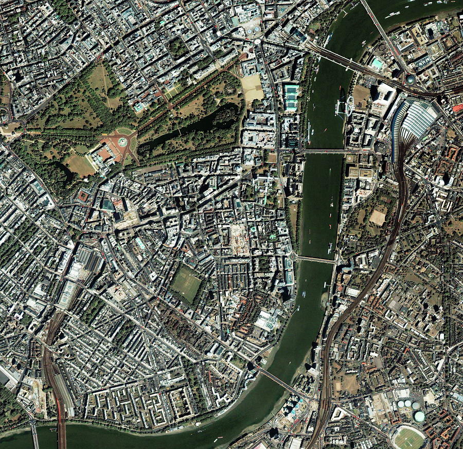Central London Photograph by Geoeye/science Photo Library