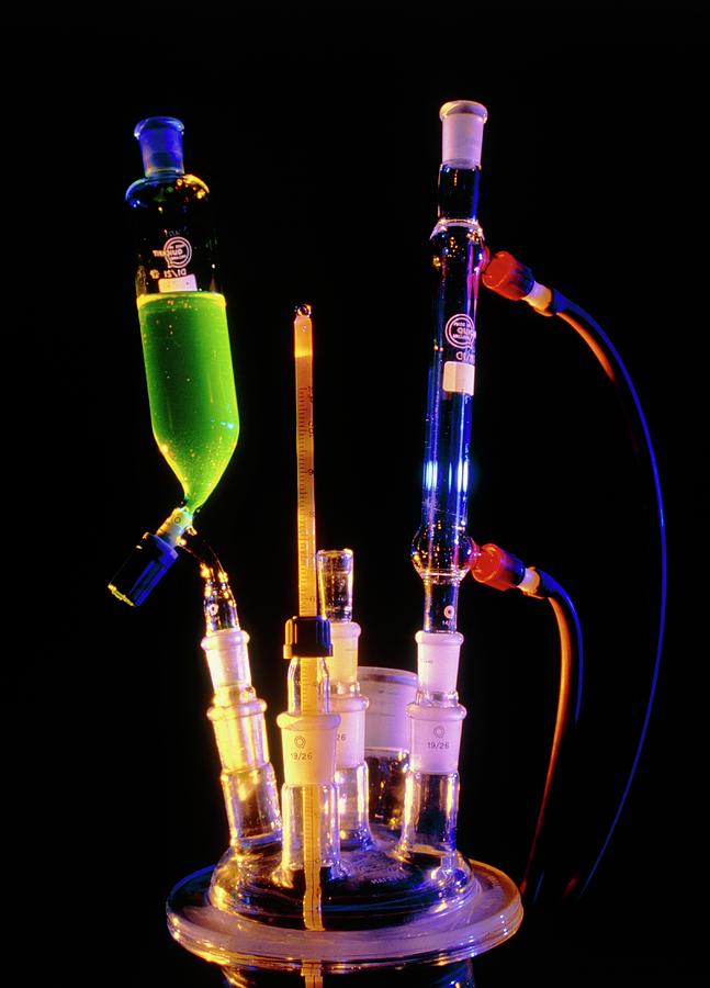 Chemistry Equipment Bolt-head Flask W/fittings #1 Photograph by David Taylor/science Photo Library