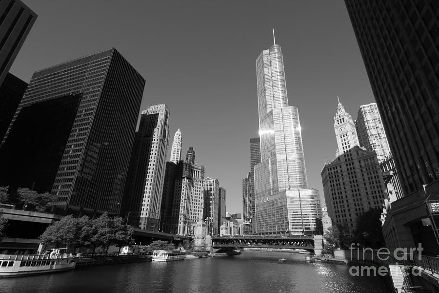Chicago Photograph - Chicago trump tower #1 by Michael Paskvan