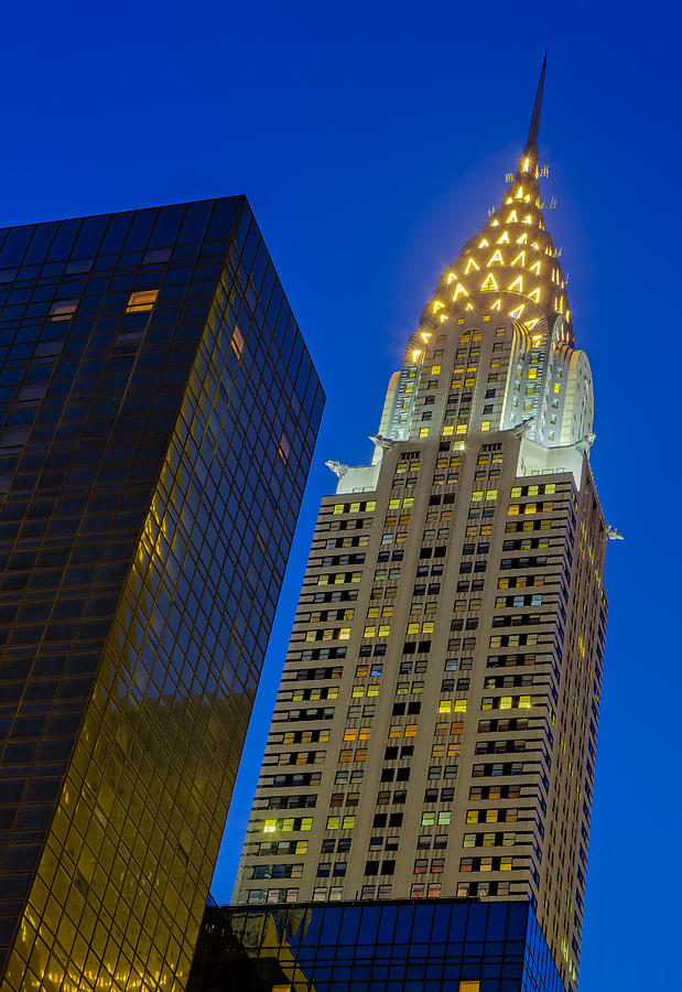 Chrysler Building Photograph - Chrysler Building Twilight #1 by Susan Candelario