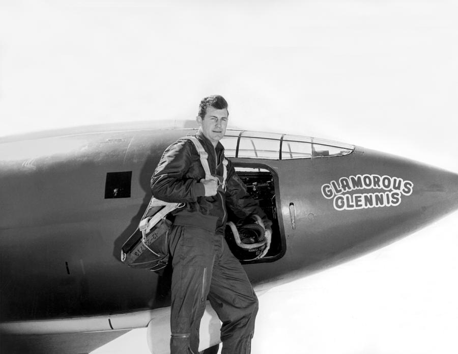 Chuck Yeager And Bell X-1 #1 Photograph by Underwood Archives