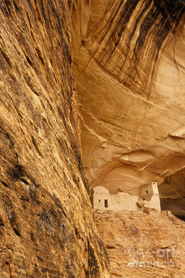 Cliff Dwelling, Canyon De Chelly #1 Photograph by Richard and Ellen Thane