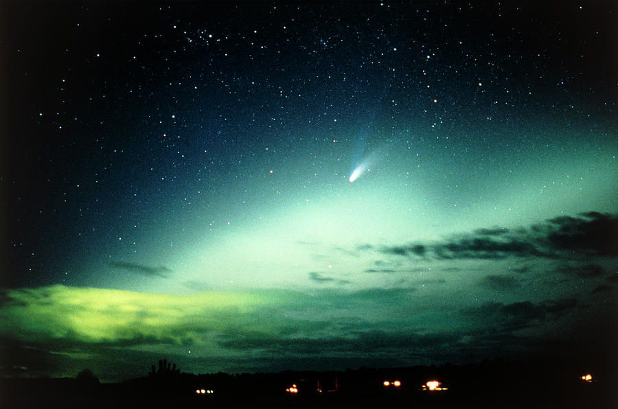 Comet Hale-bopp And Aurora Borealis #1 Photograph by Pekka Parviainen/science Photo Library