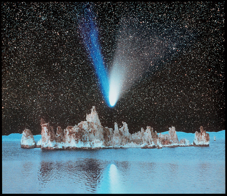 Comet Hale-bopp #1 Photograph by Tony & Daphne Hallas/science Photo Library