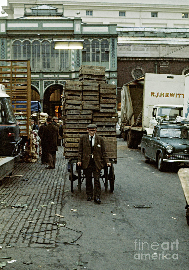Covent Garden Photograph - Covent Garden Market 1973 by David Davies Covent Garden Photograph - Covent Garden Market 1973 by David Davies