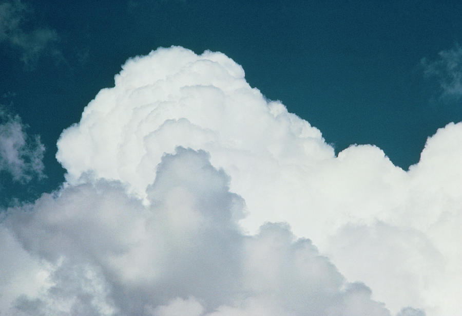 Cumulus Cloud Photograph - Cumulus Clouds #1 by Pekka Parviainen/science Photo Library