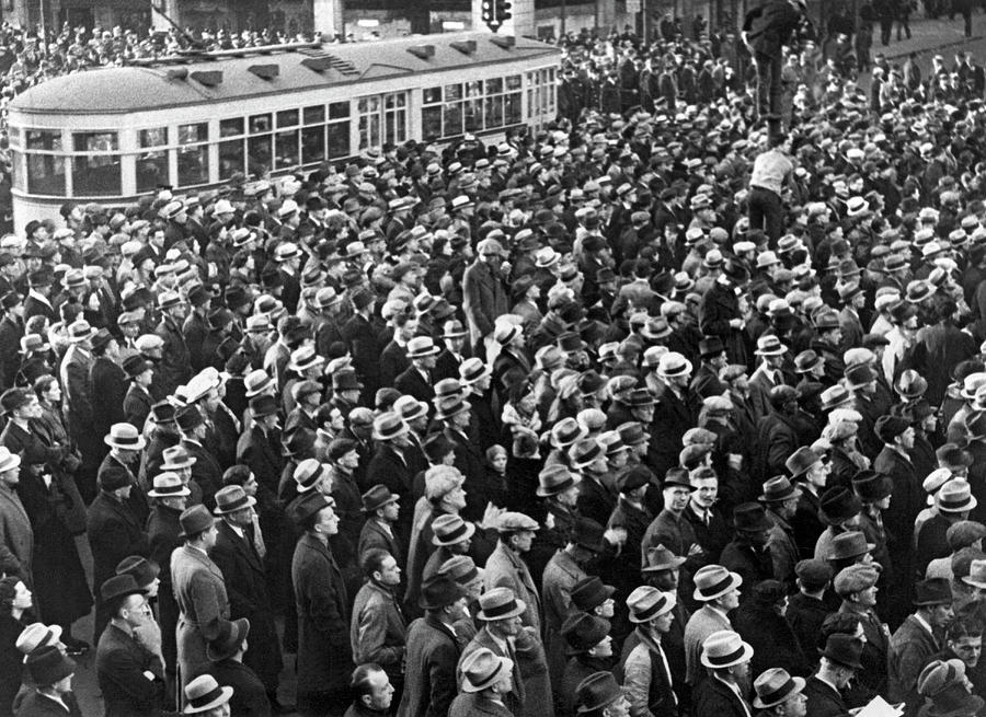 Detroit Auto Strike Protest #1 Photograph by Underwood Archives