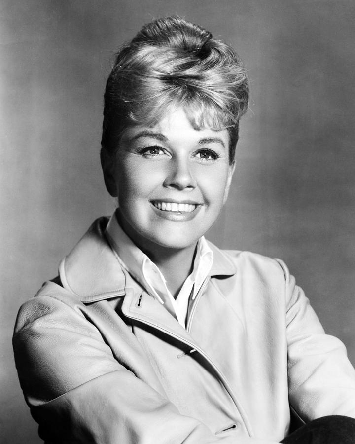 Doris Day Photograph by Silver Screen - Fine Art America