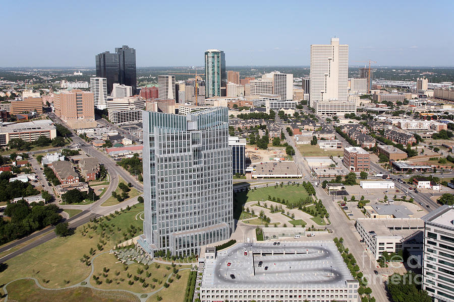 Fort Worth Photograph - Downtown Fort Worth Skyline #1 by Bill Cobb