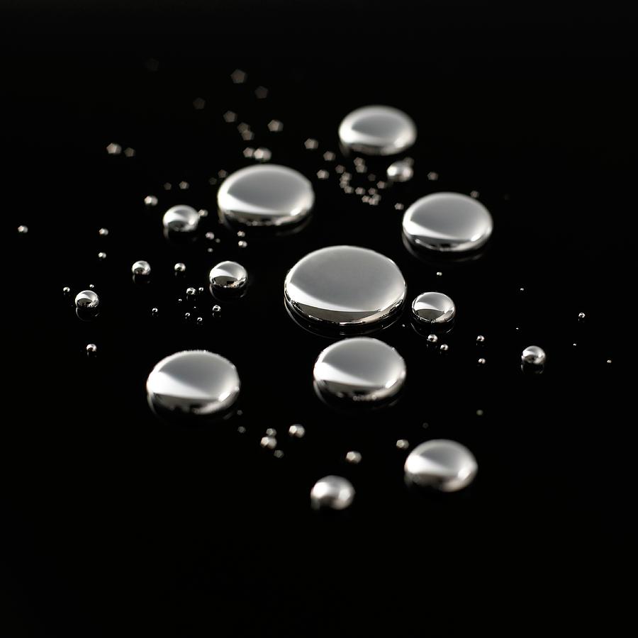 Drops Of Mercury #1 Photograph by Science Photo Library