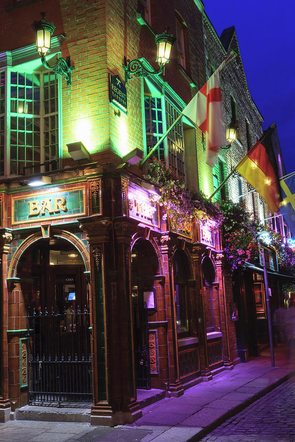  Dublin Ireland Temple Bar Area  Photograph by Tom Norring